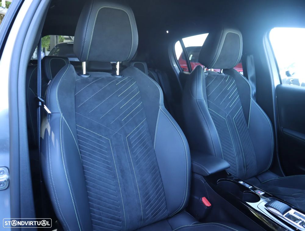 Peugeot e-208 GT - 5