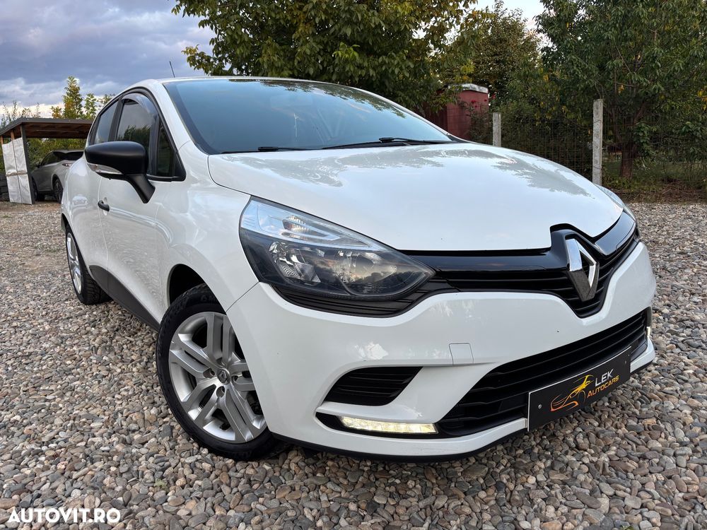 Renault Clio - 1