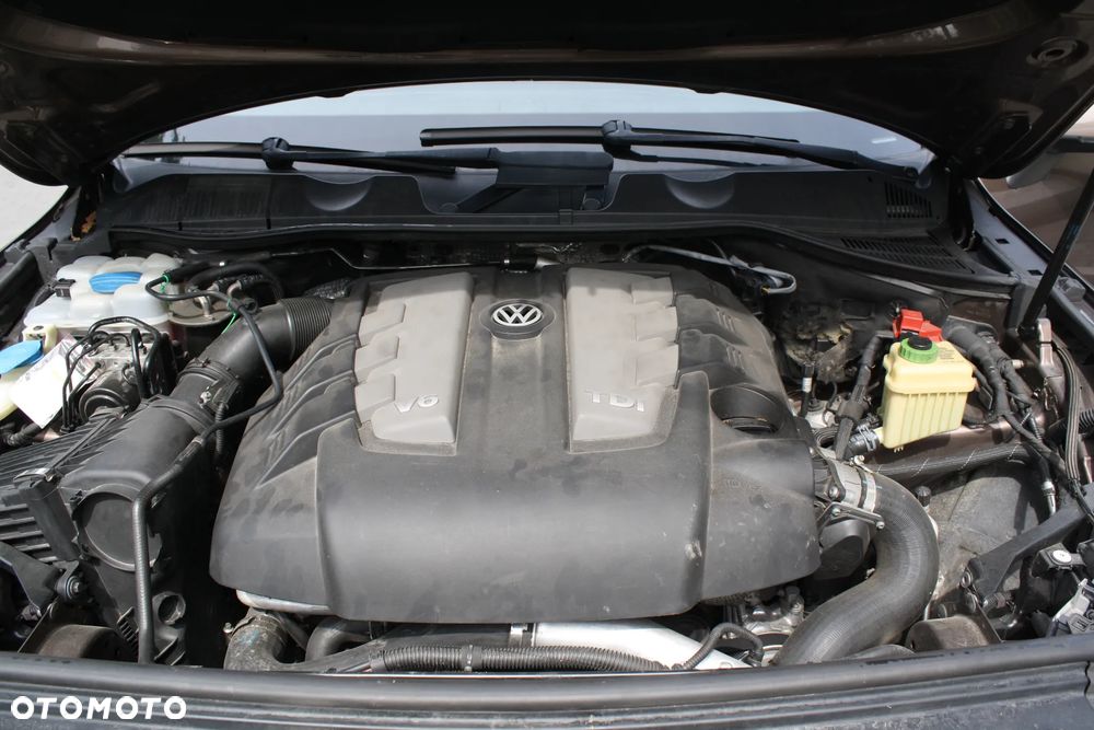 Volkswagen Touareg 3.0 V6 TDI BMT Perfectline R-Style - 5
