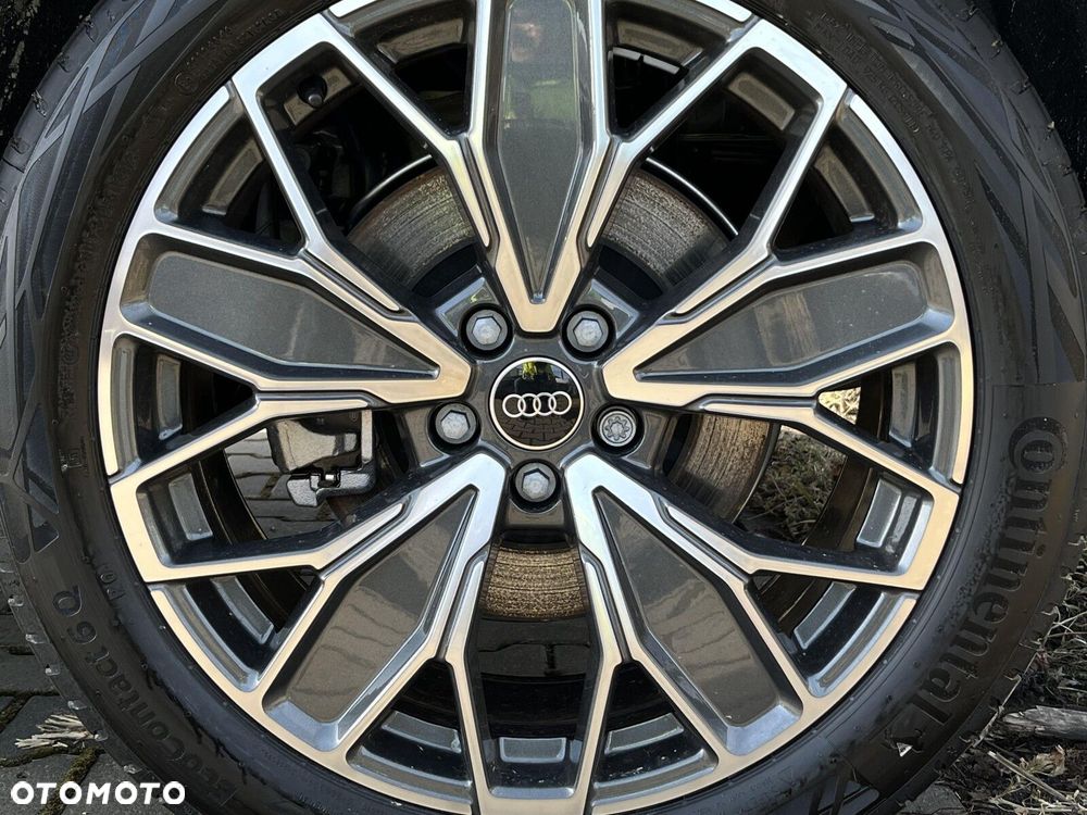 Audi Q5 Sportback - 9