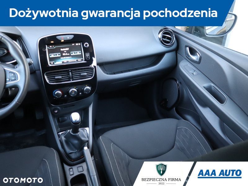 Renault Clio - 10