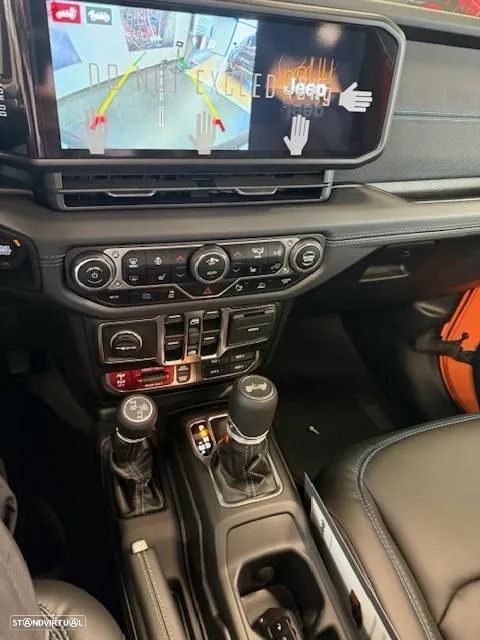 Jeep Wrangler Unlimited 2.0 TG 4xe 80º Aniversário - 11