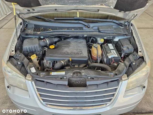 Chrysler Grand Voyager 2.8 CRD Touring - 10