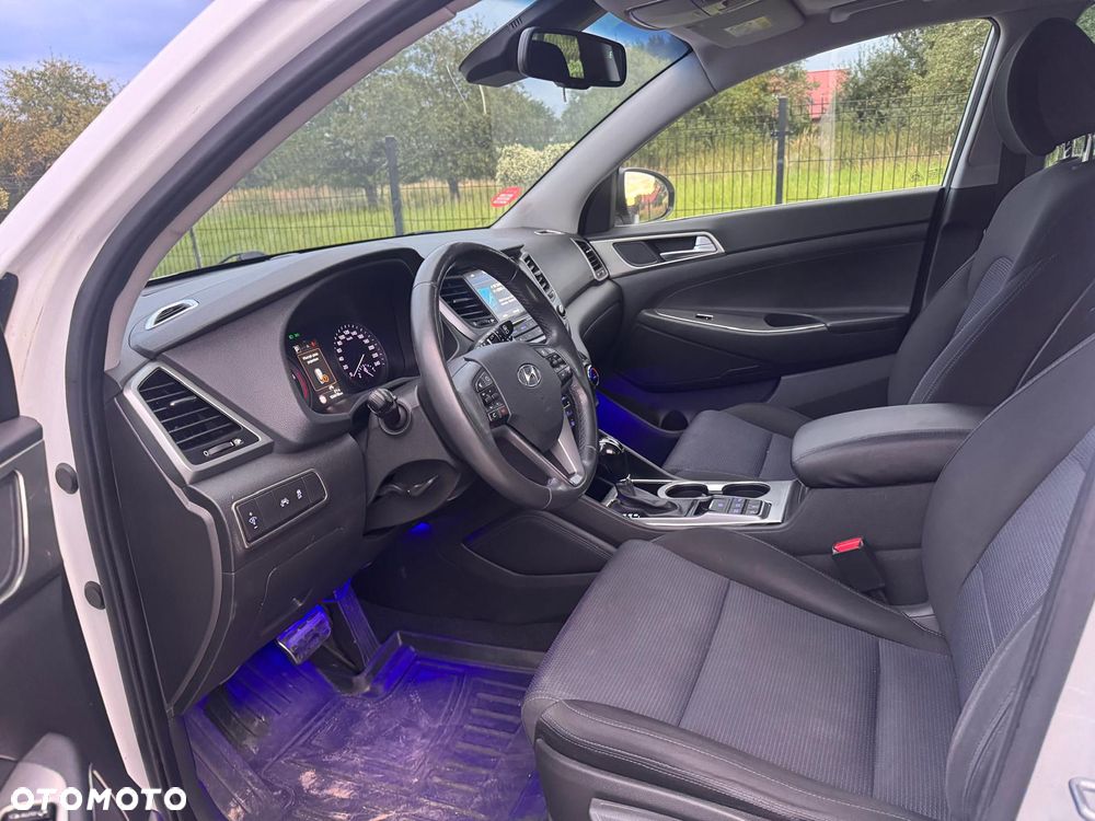 Hyundai Tucson 1.7 CRDI BlueDrive Design 2WD DCT - 16