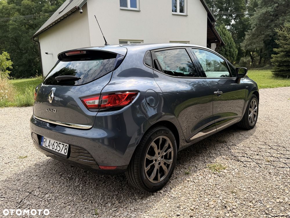 Renault Clio - 6