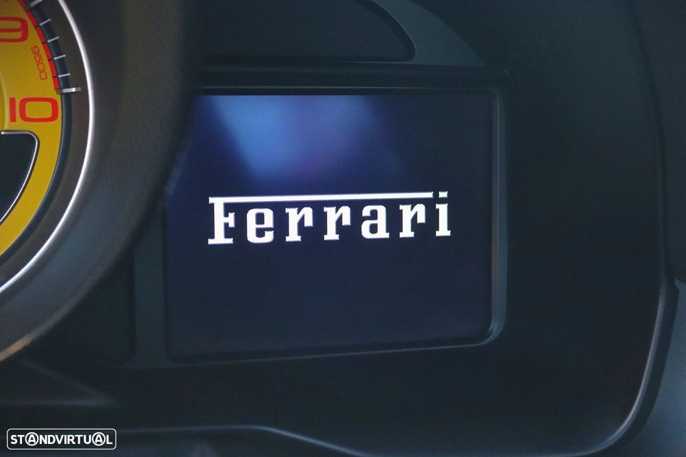 Ferrari F8 Tributo Spider - 28