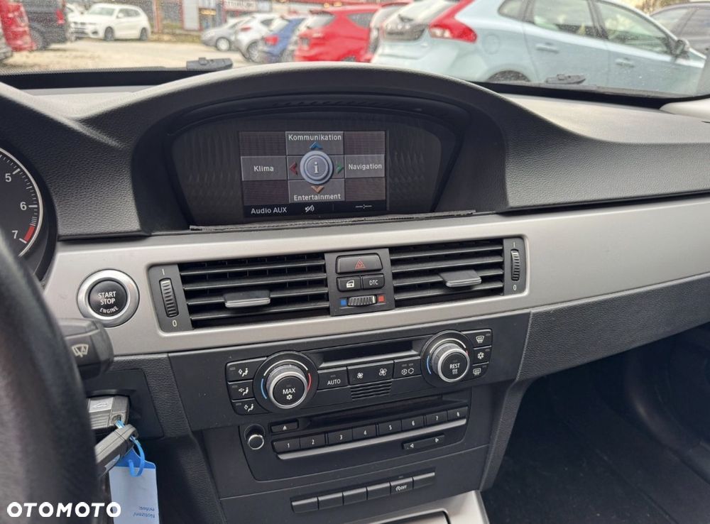 BMW Seria 3 318i Edition Exclusive - 5