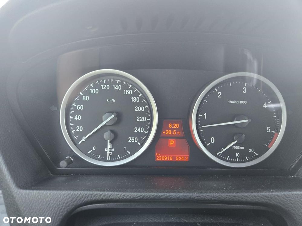 BMW X6 - 15