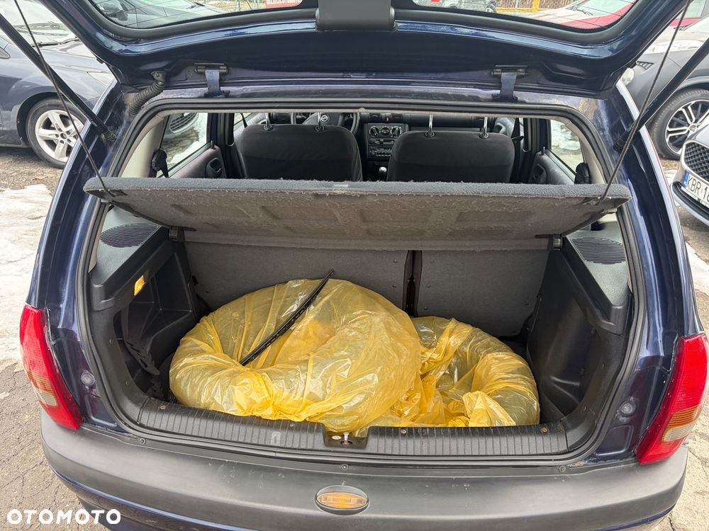 Opel Corsa 1.2 City 16v - 29