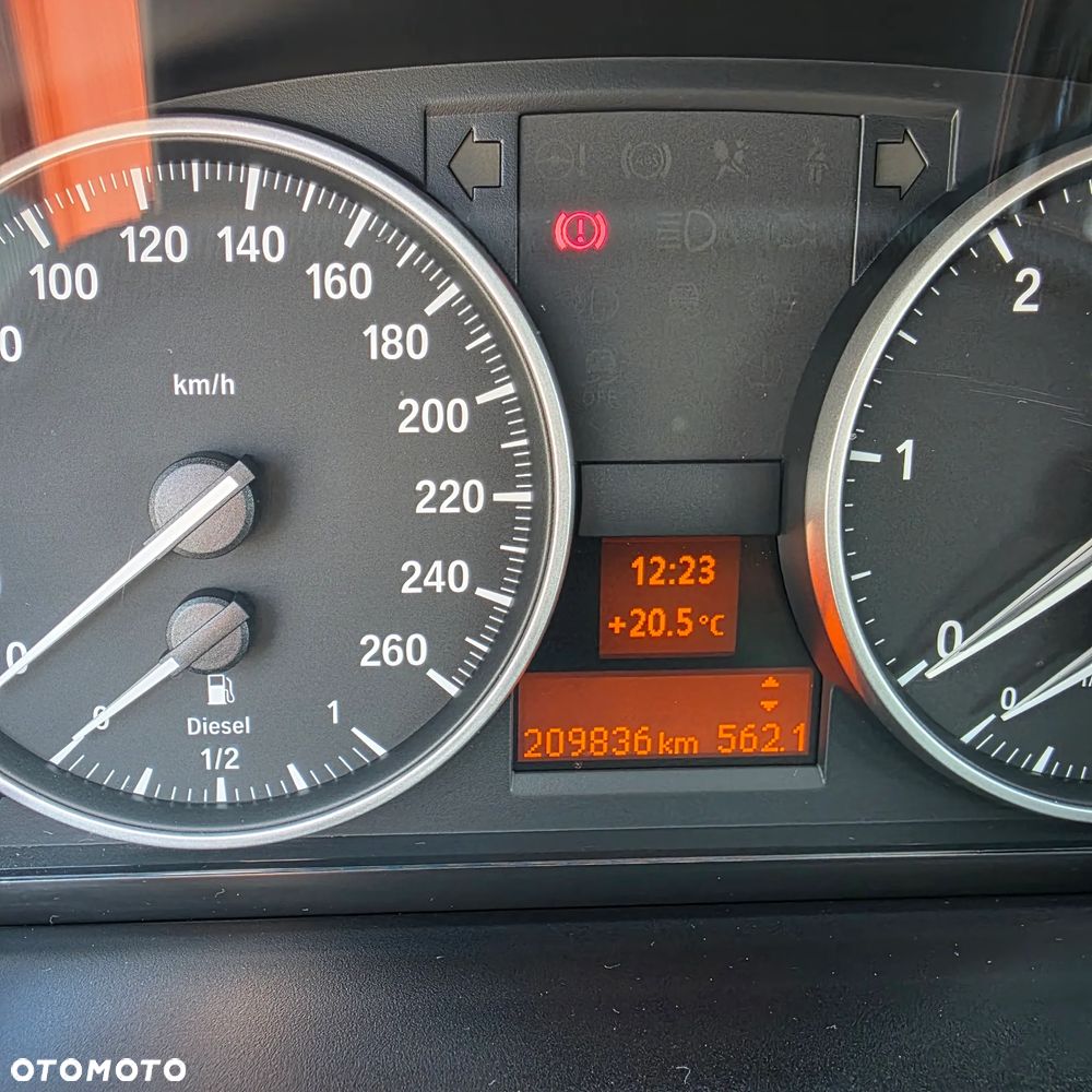 BMW Seria 3 320d - 24