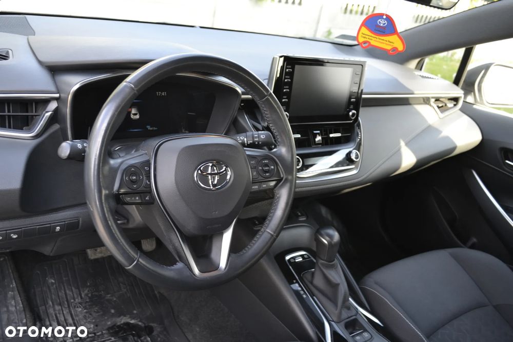 Toyota Corolla - 23