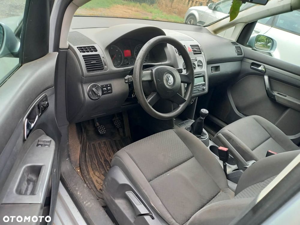 części VW Volkswagen Touran 1.9 tdi 2006r 6-biegowa skrzynia - 6