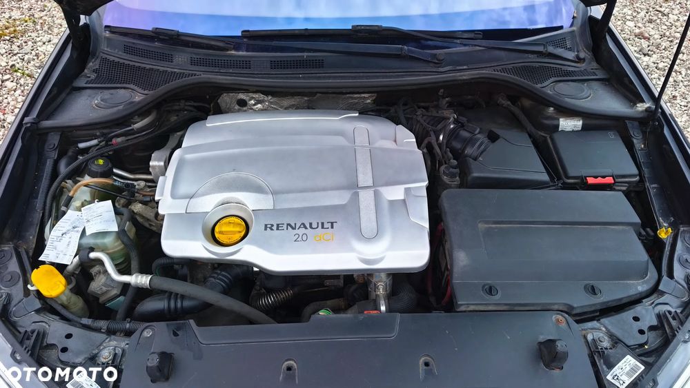 Renault Laguna dCi 175 FAP GT - 36