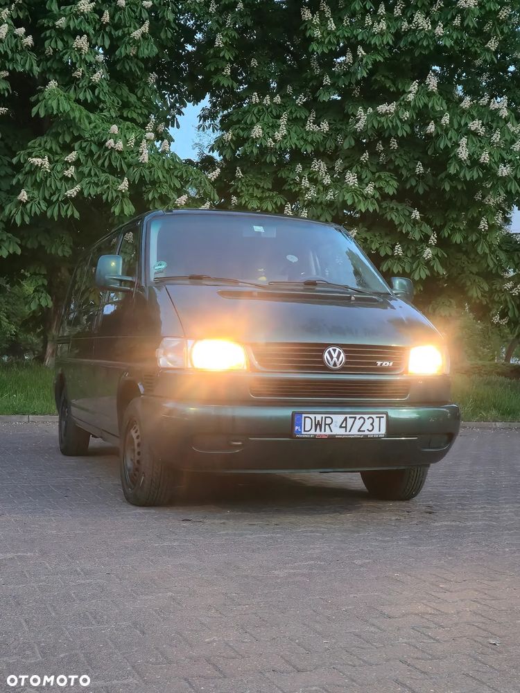 Volkswagen Multivan Standard - 9