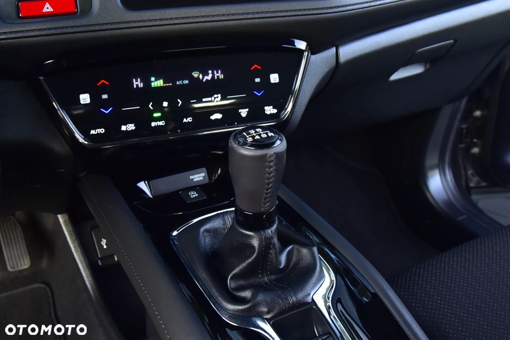 Honda HR-V 1.5 i-VTEC Executive - 23