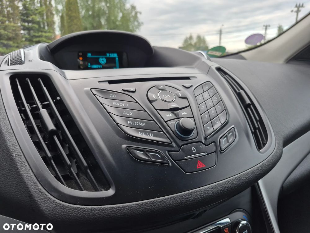 Ford Kuga 1.6 EcoBoost 2x4 Titanium - 18