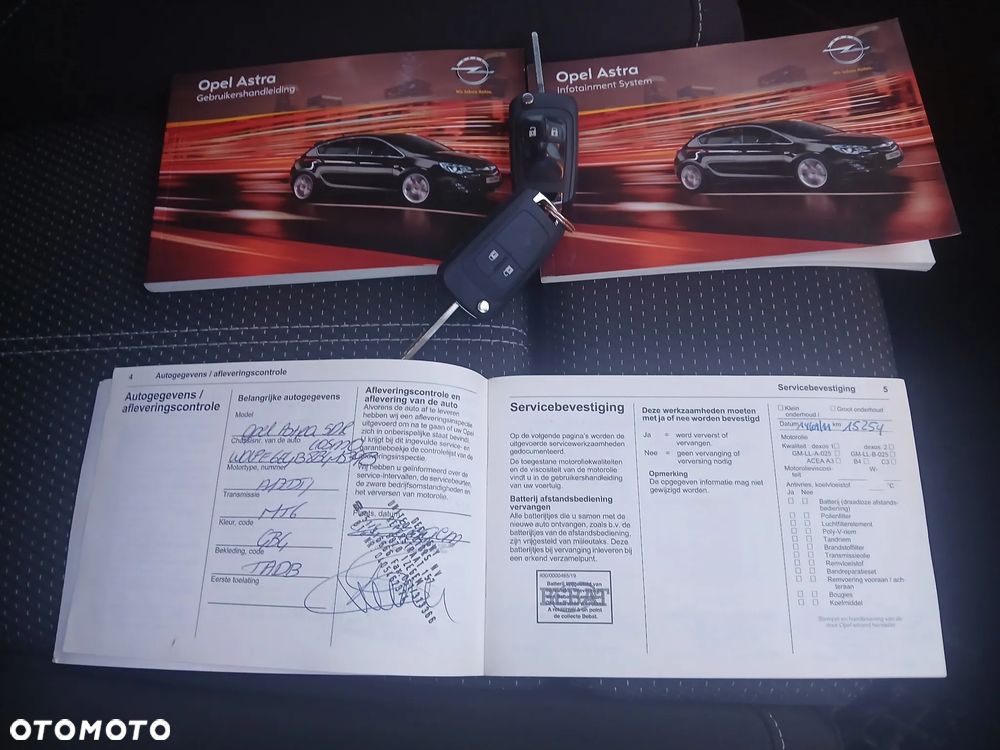 Opel Astra 1.7 CDTI DPF Cosmo - 37