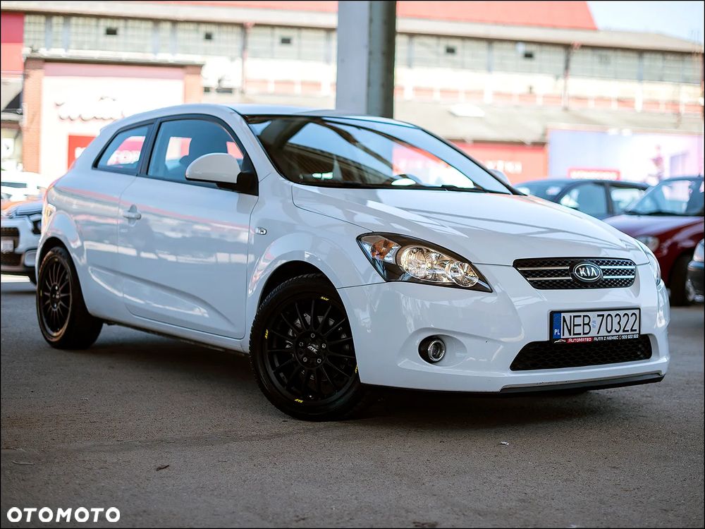 Kia ProCeed - 2