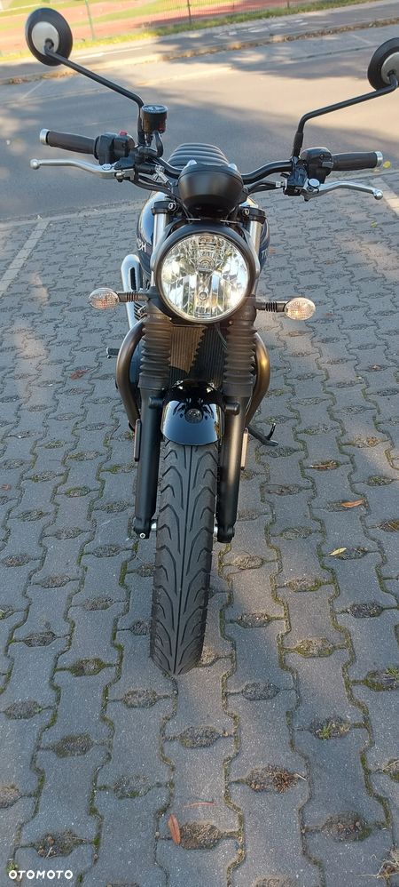 Triumph Street Twin - 6