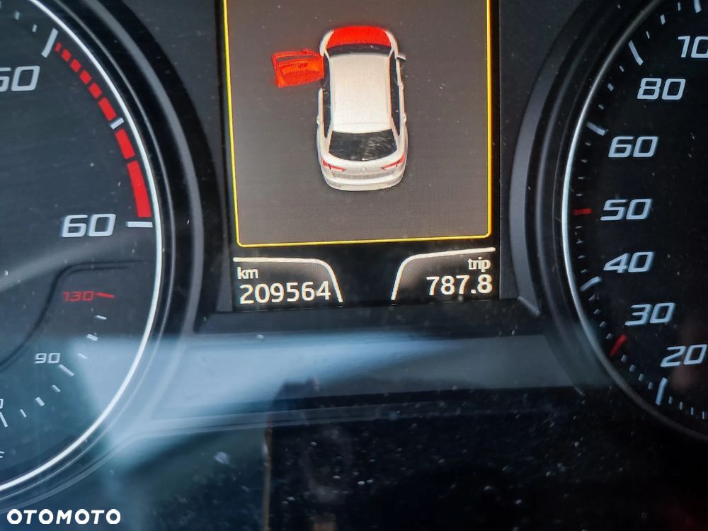 Volkswagen Passat Alltrack 2.0 TDI 4Motion DSG BlueMotion Tec - 23