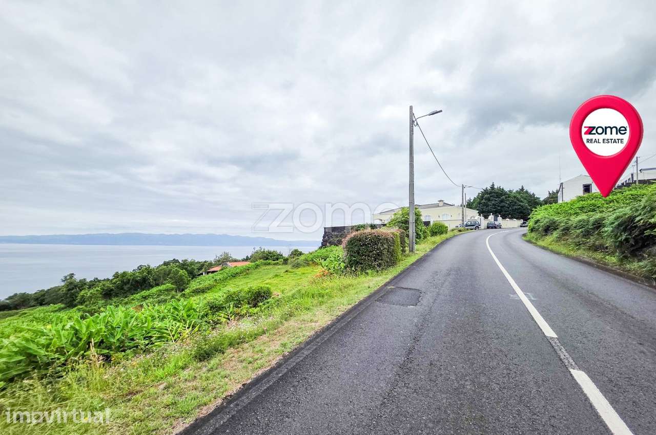 Terreno Urbano com Ruína e Vista Mar em São Roque do Pico - Grande imagem: 3/17
