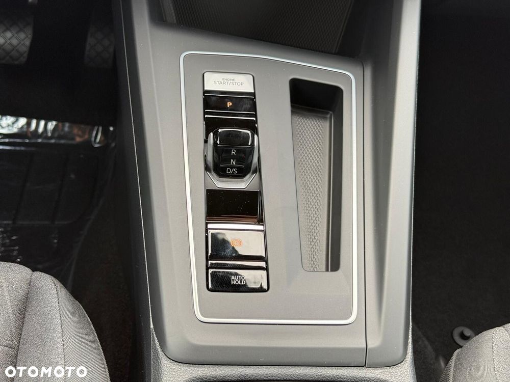 Volkswagen Golf - 14