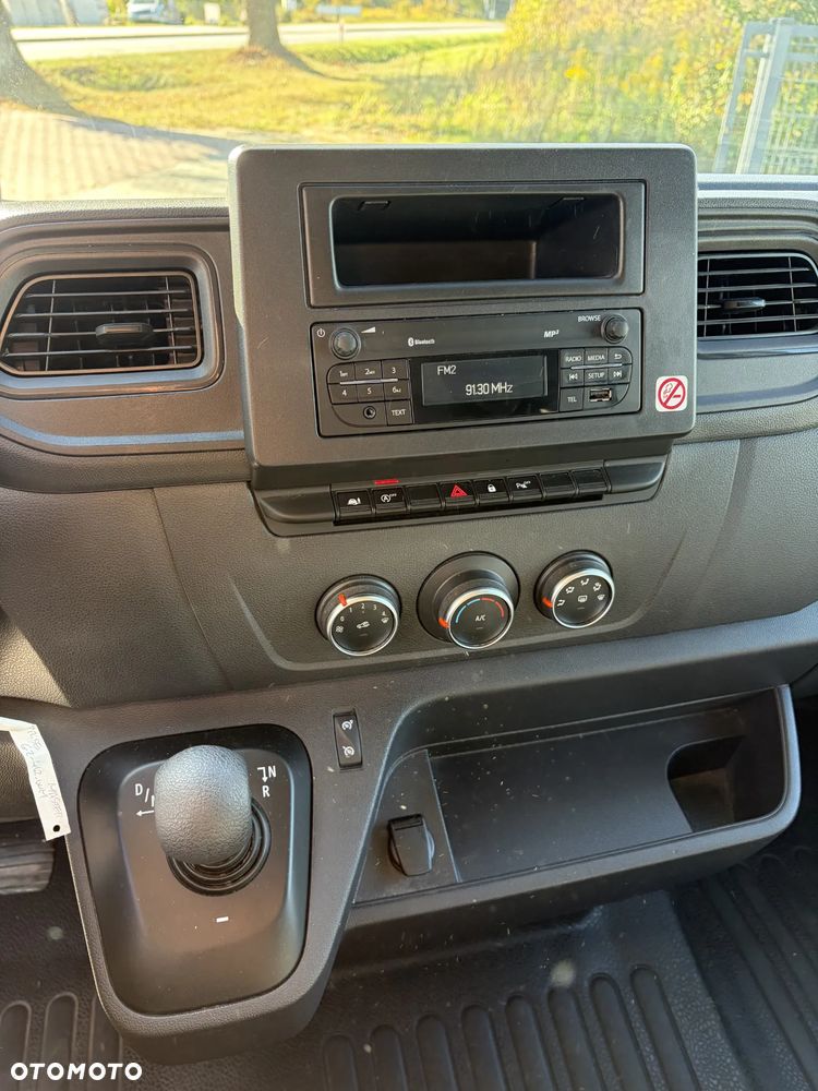 Renault Master ENERGY L2H2 QS VA 9-Sitzer - 25