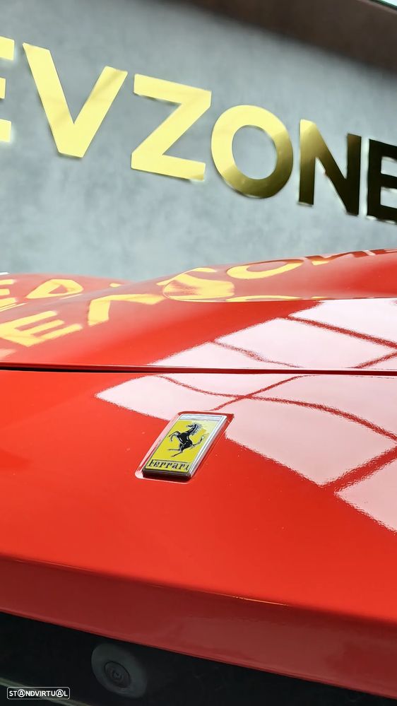 Ferrari GTC4 Lusso T - 37