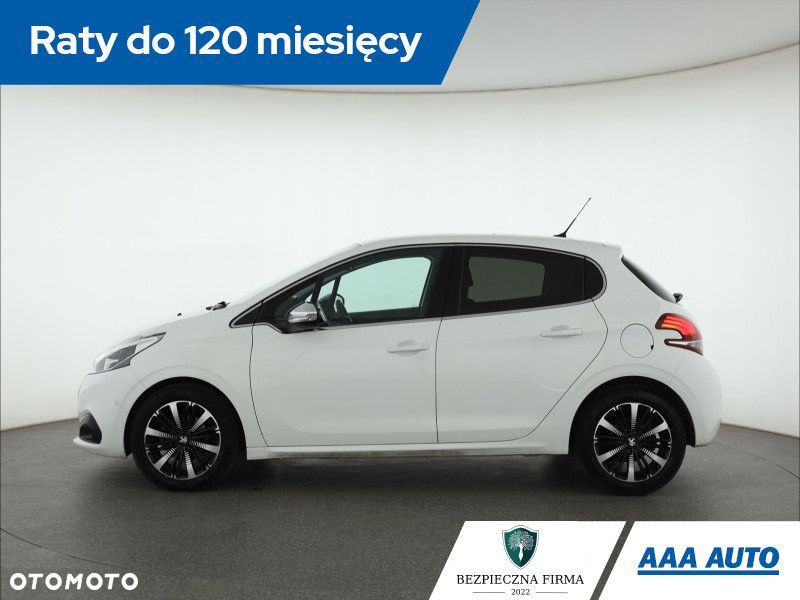 Peugeot 208 - 4