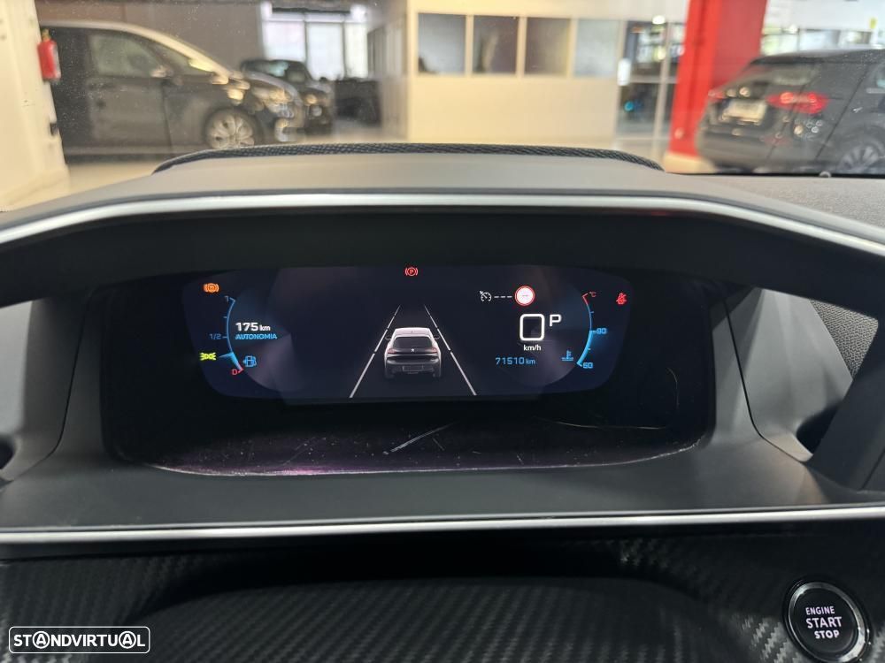 Peugeot 208 1.2 PureTech Allure EAT8 - 28