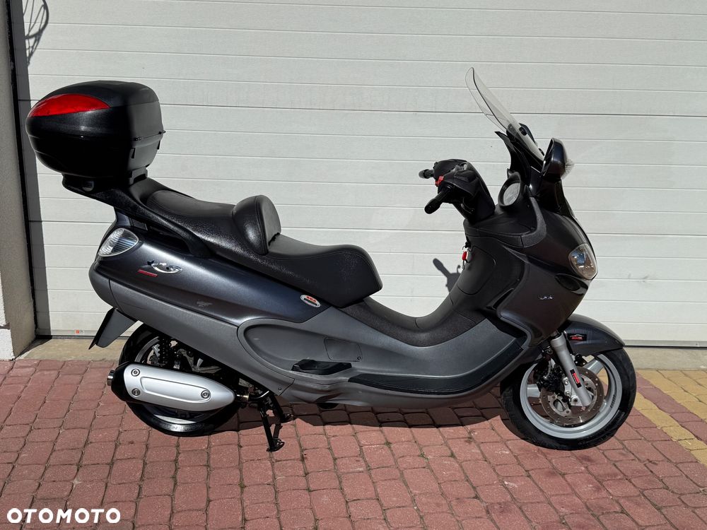 Piaggio X9 - 2