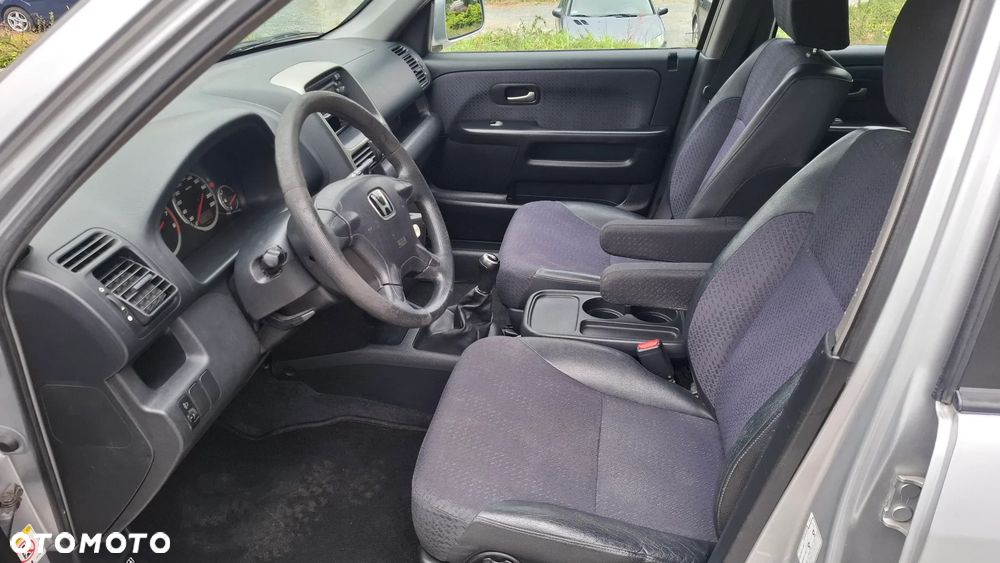 Honda CR-V 2.0i LS - 9