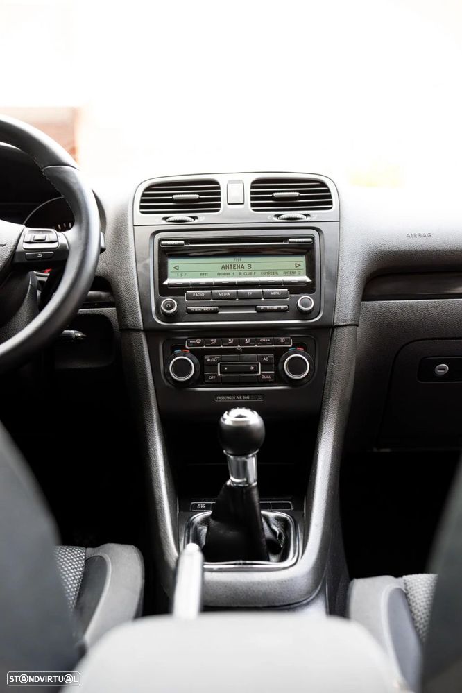 VW Golf - 13