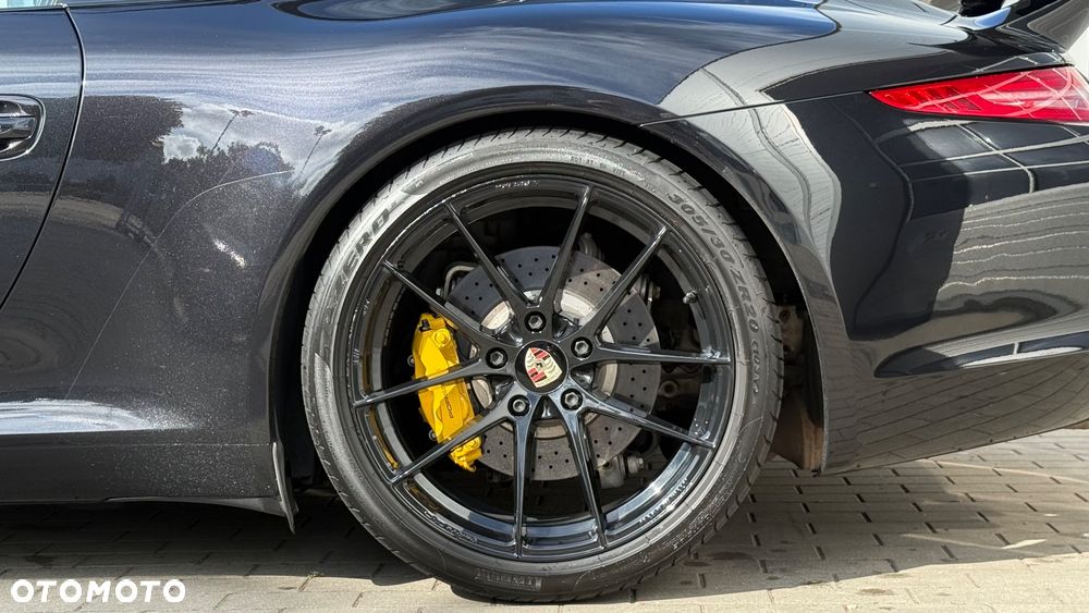 Porsche 911 Carrera S PDK - 12
