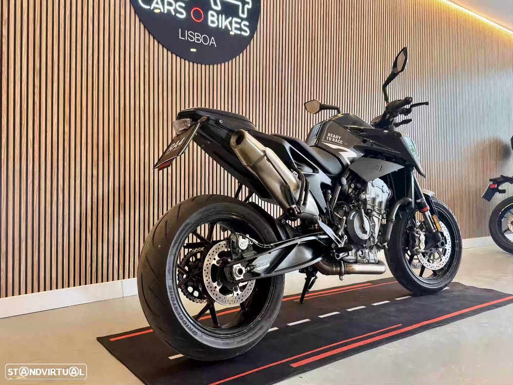 KTM Duke 890 - 4