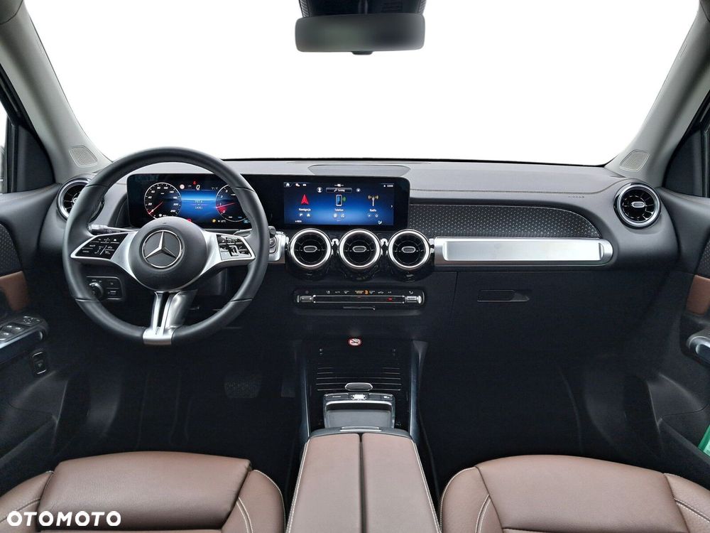 Mercedes-Benz GLB - 9