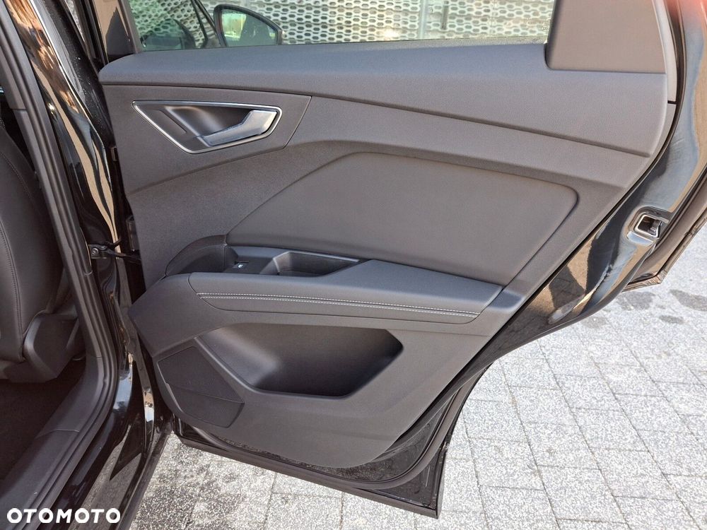 Audi Q4 e-tron - 19