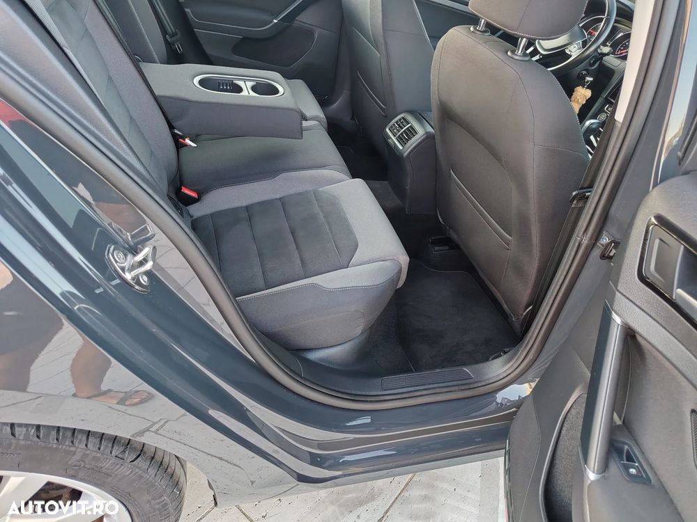 Volkswagen Golf 2.0 TDI SCR DSG Highline - 9