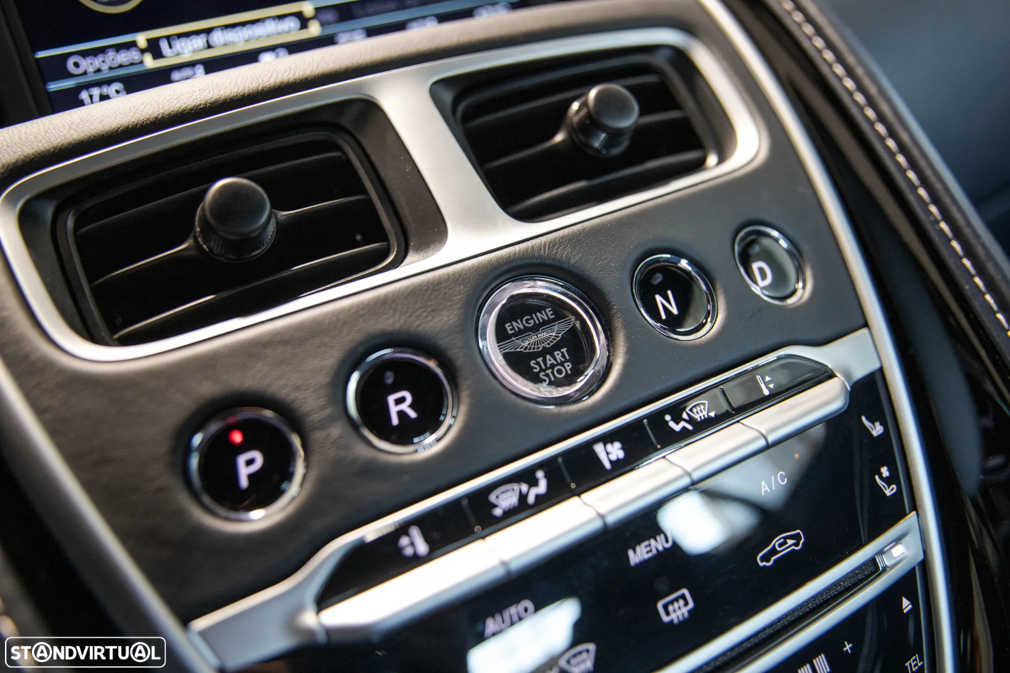 Aston Martin DB11 Coupé V8 Auto - 24
