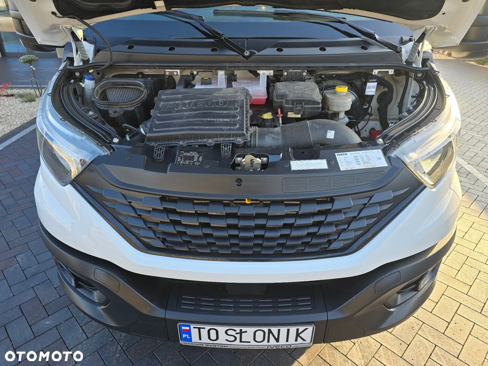 Iveco DAILY DAILY 50C16 KONTENER IZOTERMICZNY 10PALET 4,91cmDługi  2,11cmSzeroki  2,31cmWysoki  SALON PL 106 Tyś km STAN JAK NOWY NA GWARANCJI TEMPOMAT FOTEL PNEŁMATYCZNY KLIMATYZACJA AUTOMATYCZNA - 12