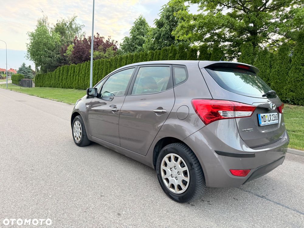 Hyundai ix20 - 11