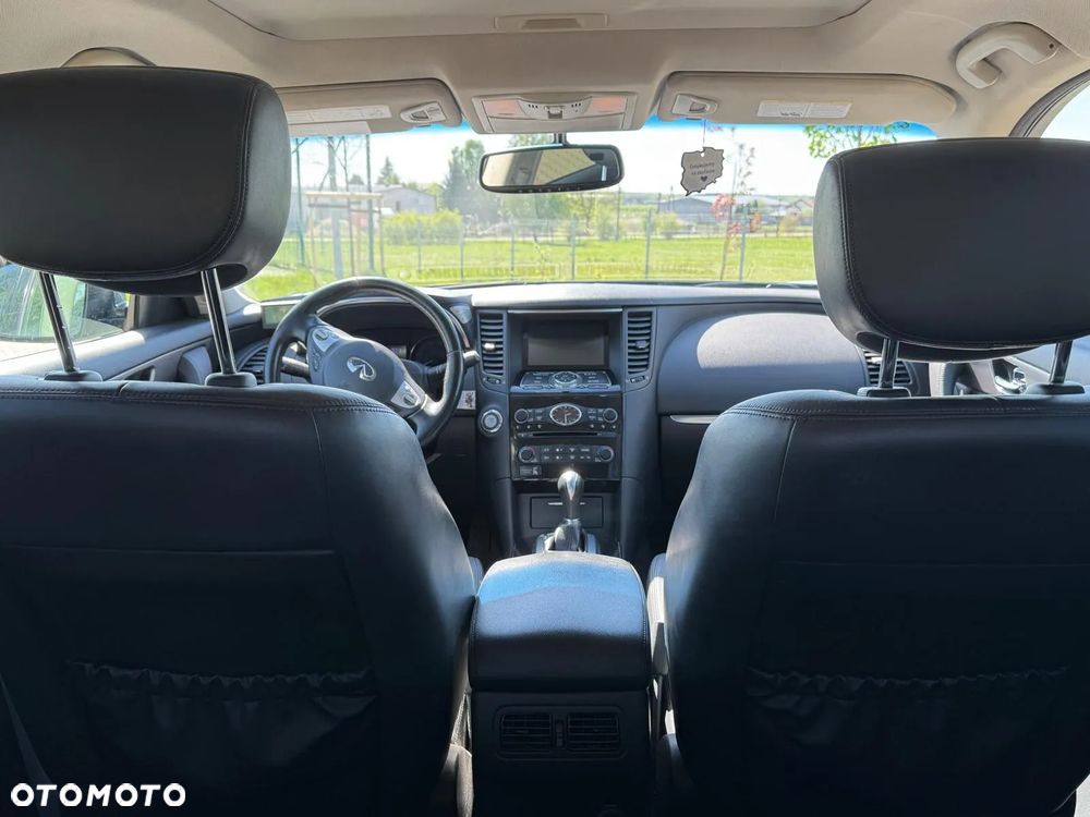 Infiniti QX70 3.7 S - 33