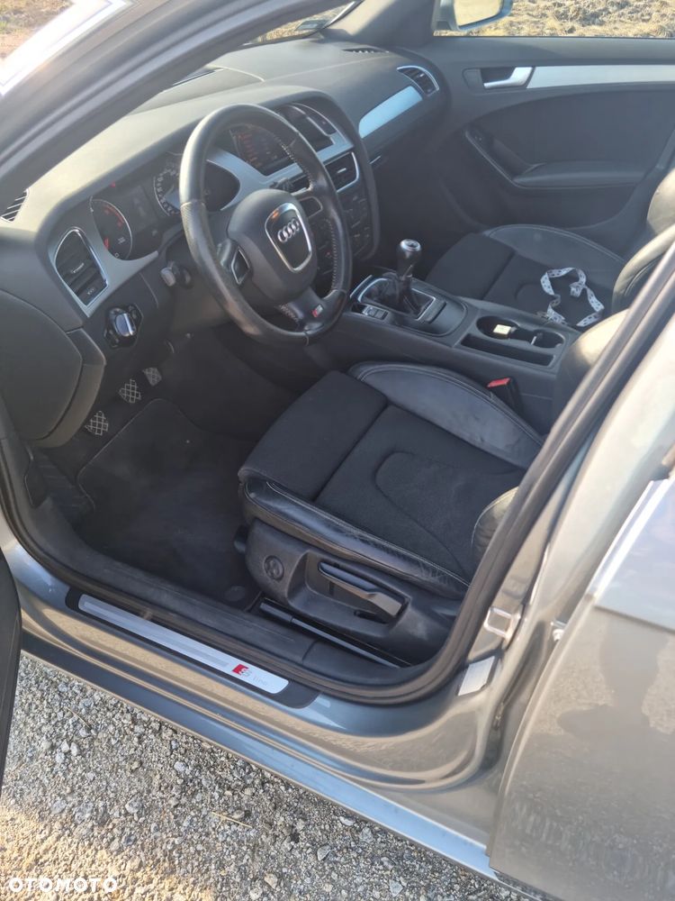 Audi A4 Avant 2.0 TDI - 11