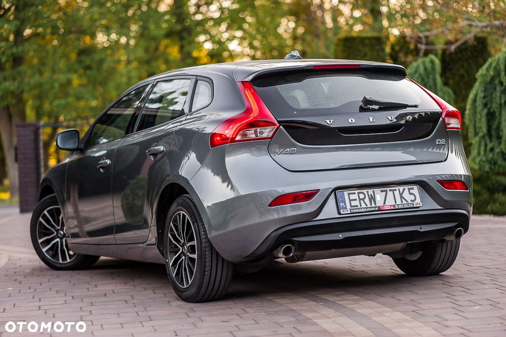 Volvo V40 D2 Drive-E Momentum - 5