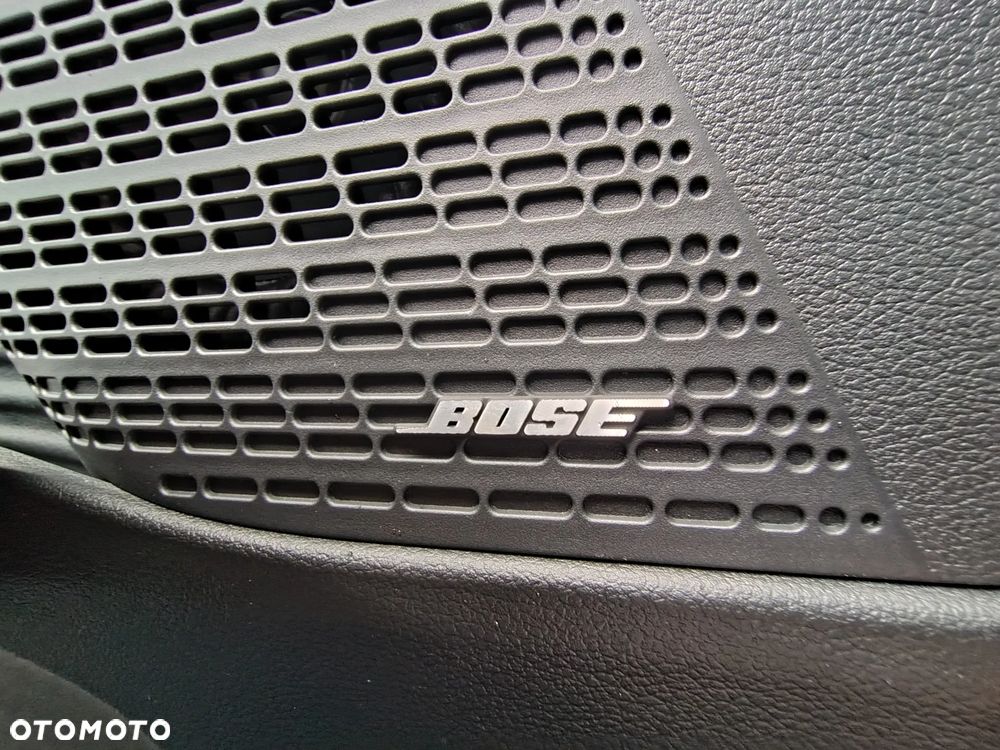 Hyundai Staria 1.6 T-GDI HEV Luxury - 18