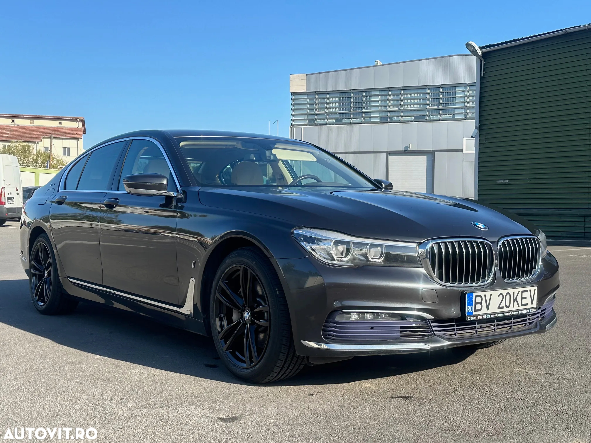 BMW Seria 7 - 34