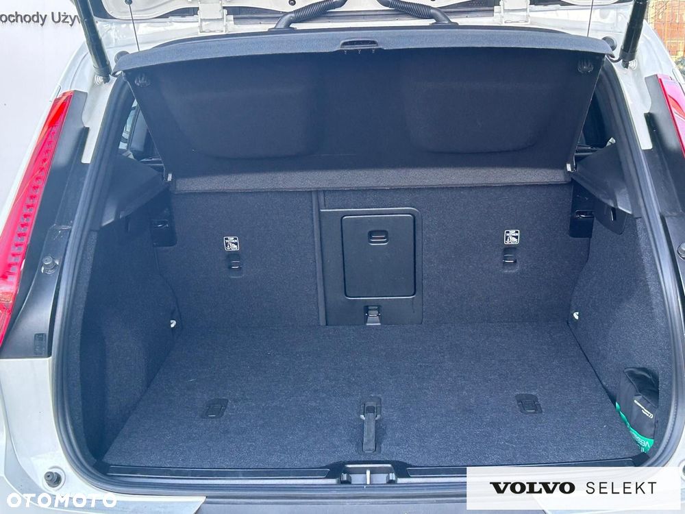 Volvo XC 40 - 9