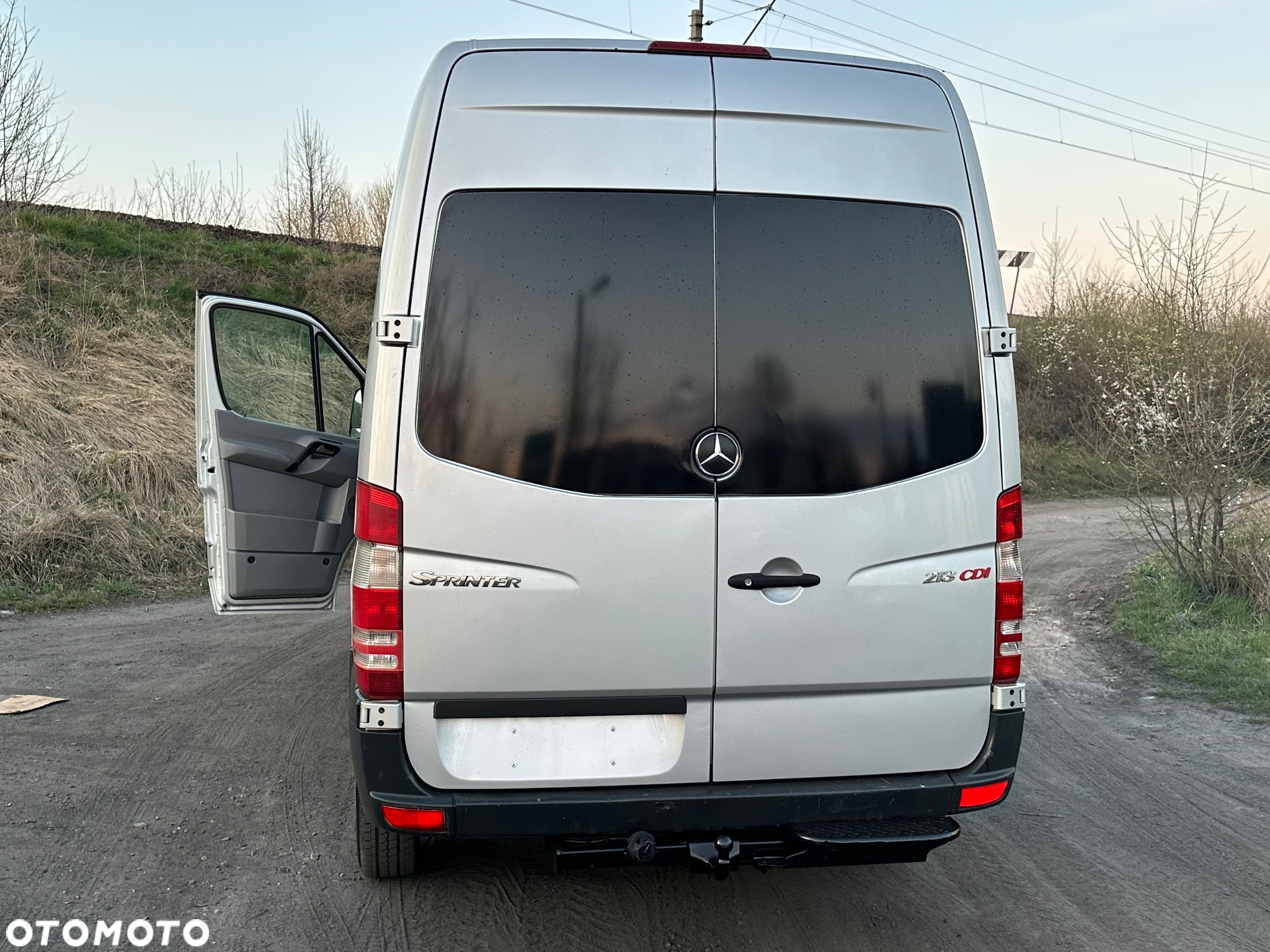 Mercedes-Benz Sprinter - 11