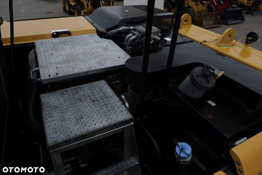 Caterpillar M318F - 35