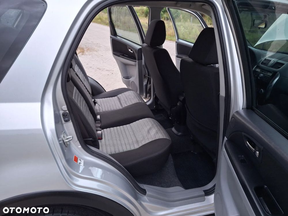 Suzuki SX4 1.6 Premium 4WD - 16